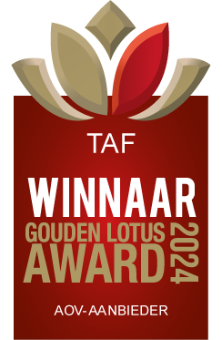 Gouden Lotus Award aanbieder